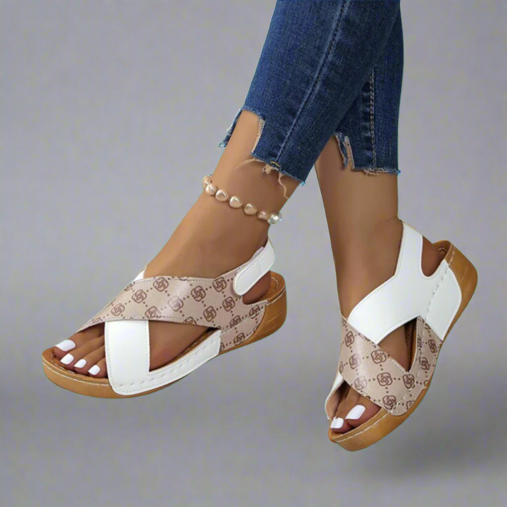 Solveig | Ultra-flat, Comfortable Orthopaedic Sandals