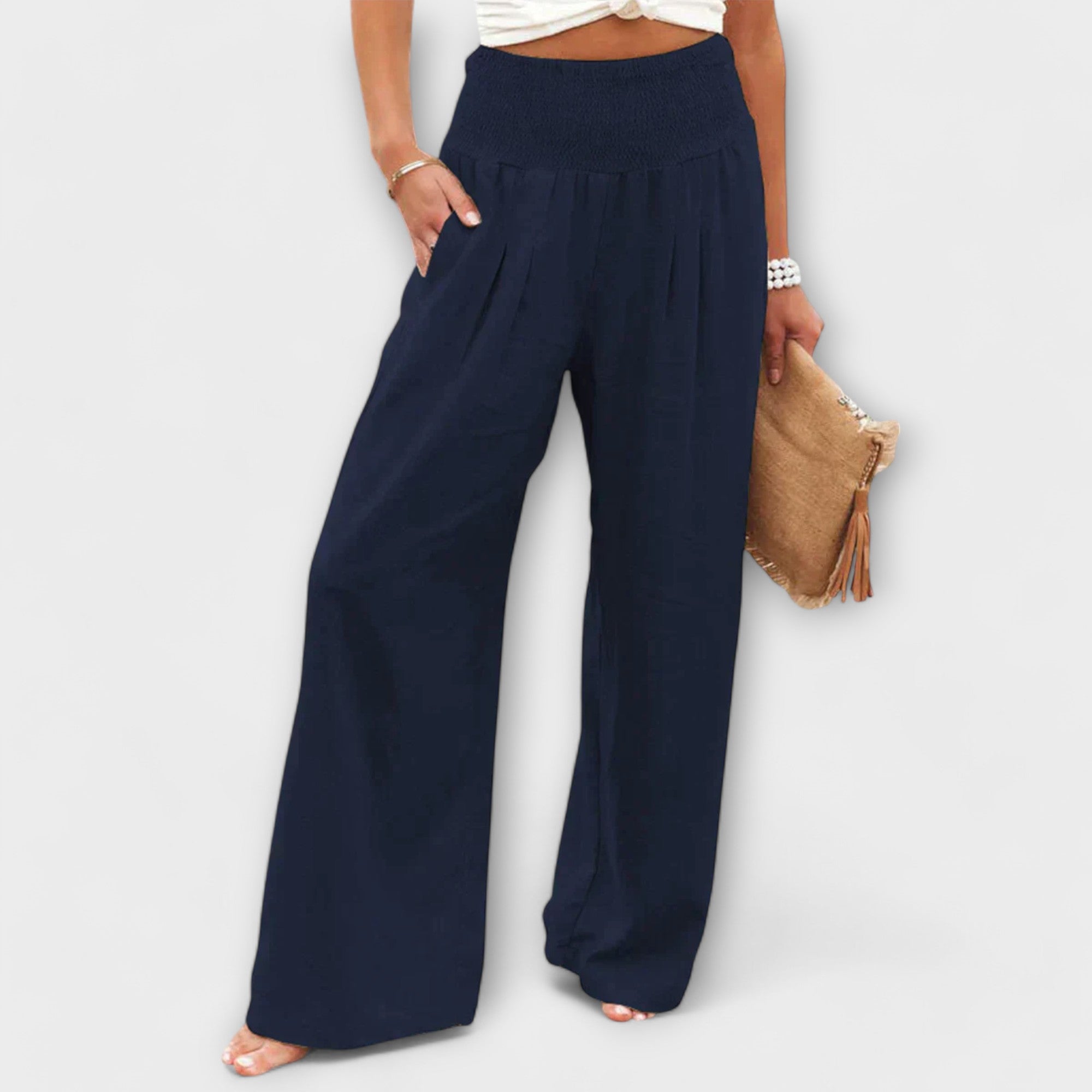Julie - Airy and Elegant Trousers